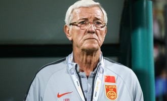  沃尔夫斯堡主教练赛后宣布辞职  